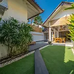 Villa Ivy Moon Seminyak